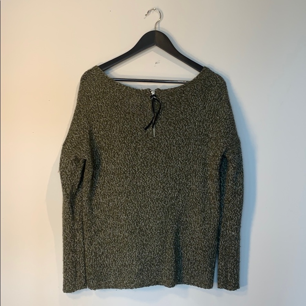 Sweater - Picture 2 of 4